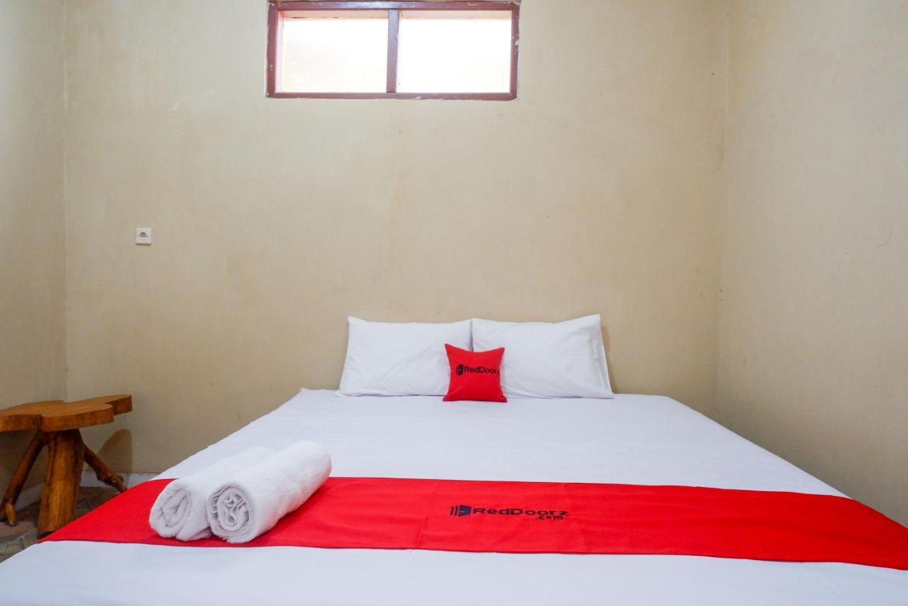 Reddoorz Near Yogyakarta International Airport Hotel Glagah  Bagian luar foto